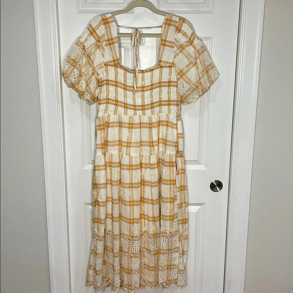 Anthropologie Puff-Sleeve Eyelet Midi Dress Size Large Smocked Plaid Yellow - Picture 12 of 17